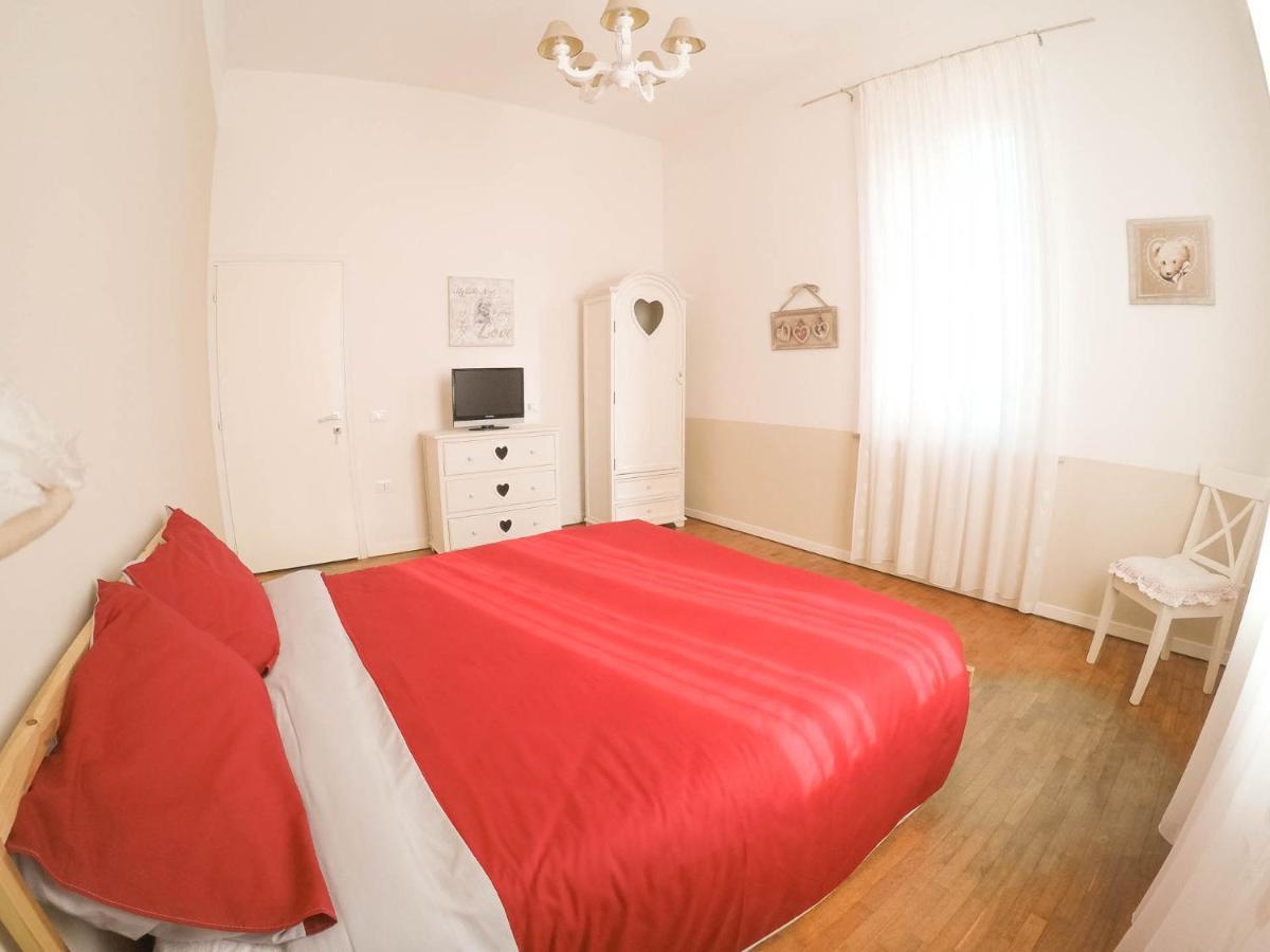 Bed and Breakfast Il Bianconiglio R&B Carraie Экстерьер фото